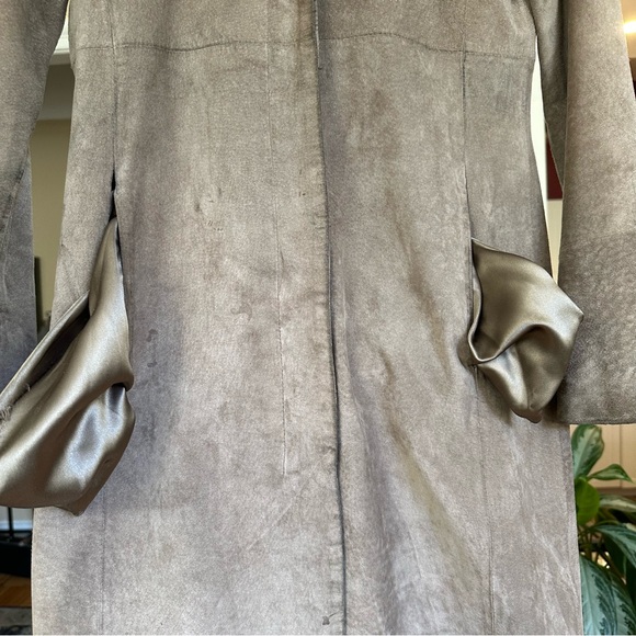 New Frontier size 2 long suede tan vintage jacket coat. Gorgeous intact lining - Picture 7 of 9